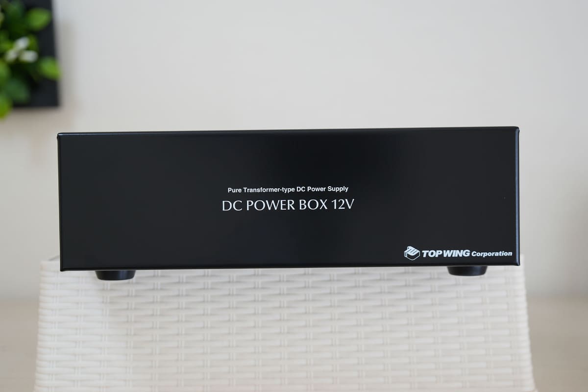 DC POWER BOX 12Vの前面
