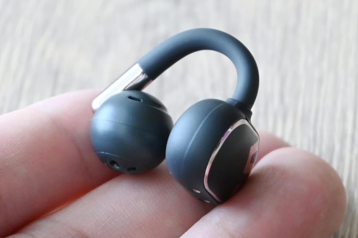 0.6mmの超薄型ニッケルチタン合⾦を採用したN-Flex Arch構造で、圧迫感のないクリップを実現