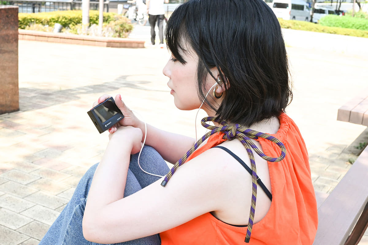 公園で体育座りしたくなるこの感覚、伝われ……！