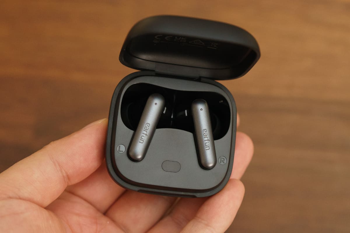 小さくなって、持ち運びやすくなった充電ケース