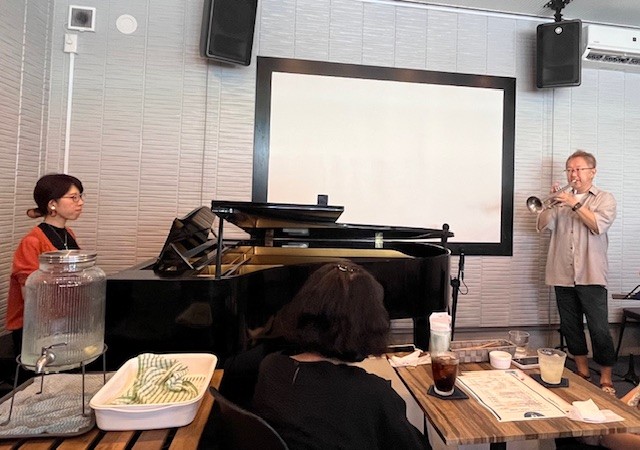 ハーモナイズポケットでのライブ風景。後藤 沙紀(p)、田中充(tp)