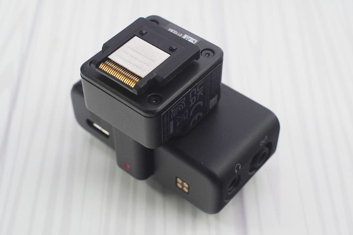 別売の4ch収録対応カメラ用アダプタ