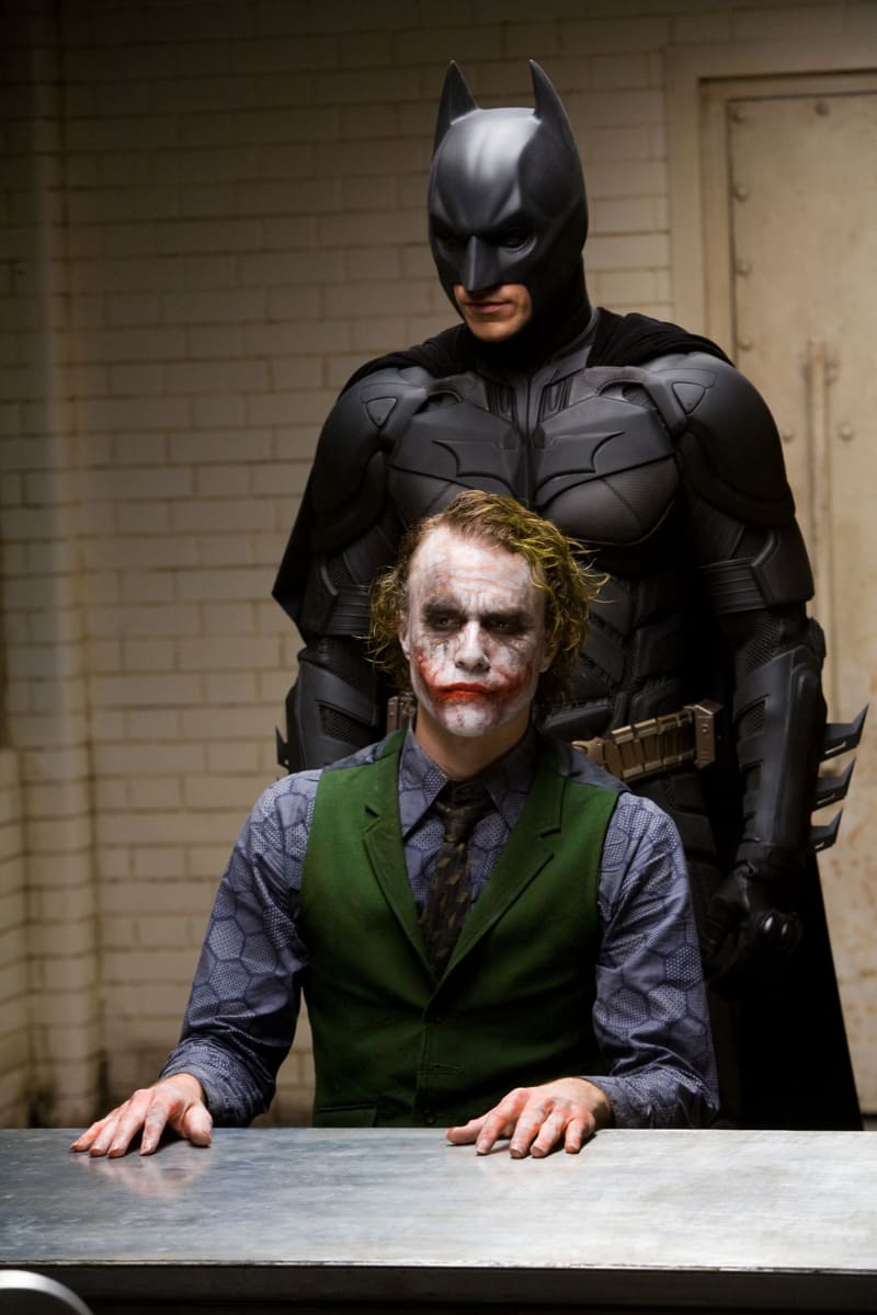 <span class="fnt-70">BATMAN and all related characters and elements are trademarks of and (C) DC Comics.(C) 2008 Warner Bros. Entertainment Inc. All Rights Reserved.</span>