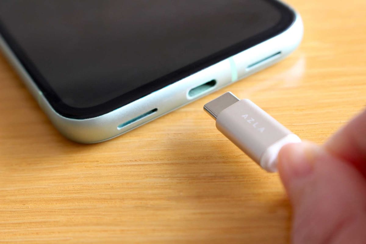 筆者が使わっているのは後者のUSB-C接続タイプ。DAC内蔵で最大48kHz/16bitまでサポートする。ちなみに価格は両者同額
