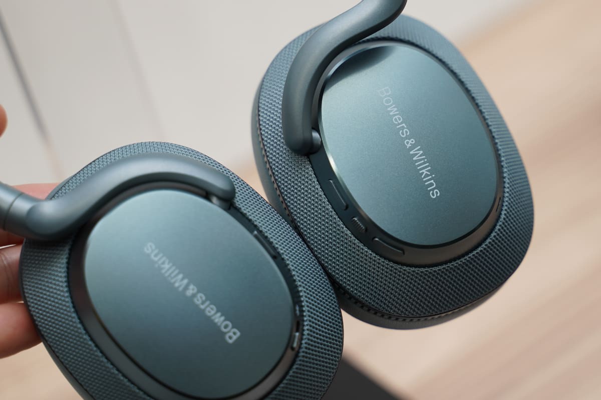 「Px7 S3」新色フロスト・ブルー