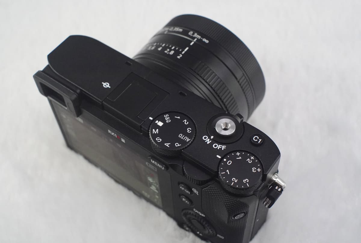 軍艦部はかなりフラットな作り