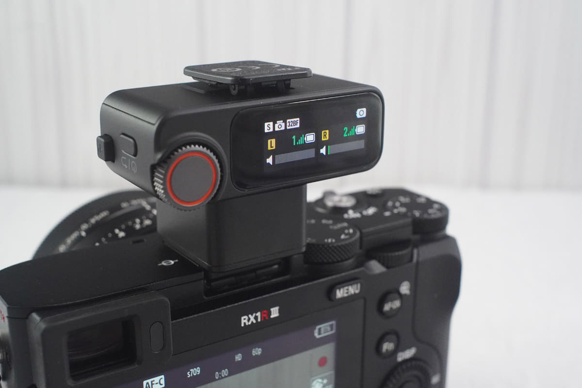 DJI Mic 3はシューに直接接続できる