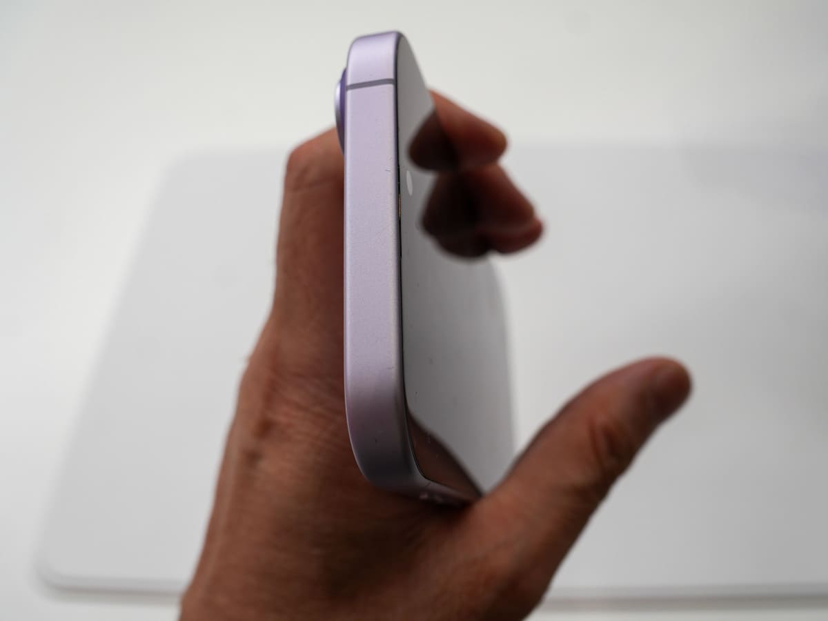 iPhone 17 ラベンダー