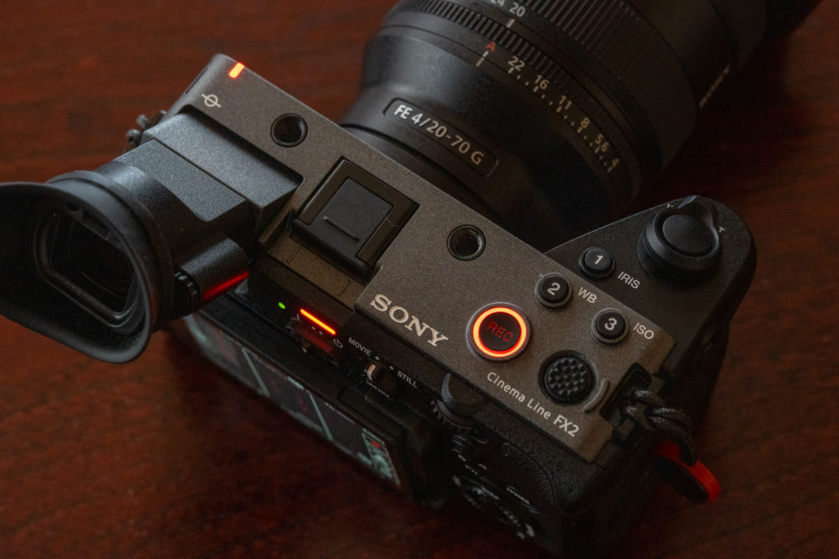 このライトに助けられる場面、けっこうある