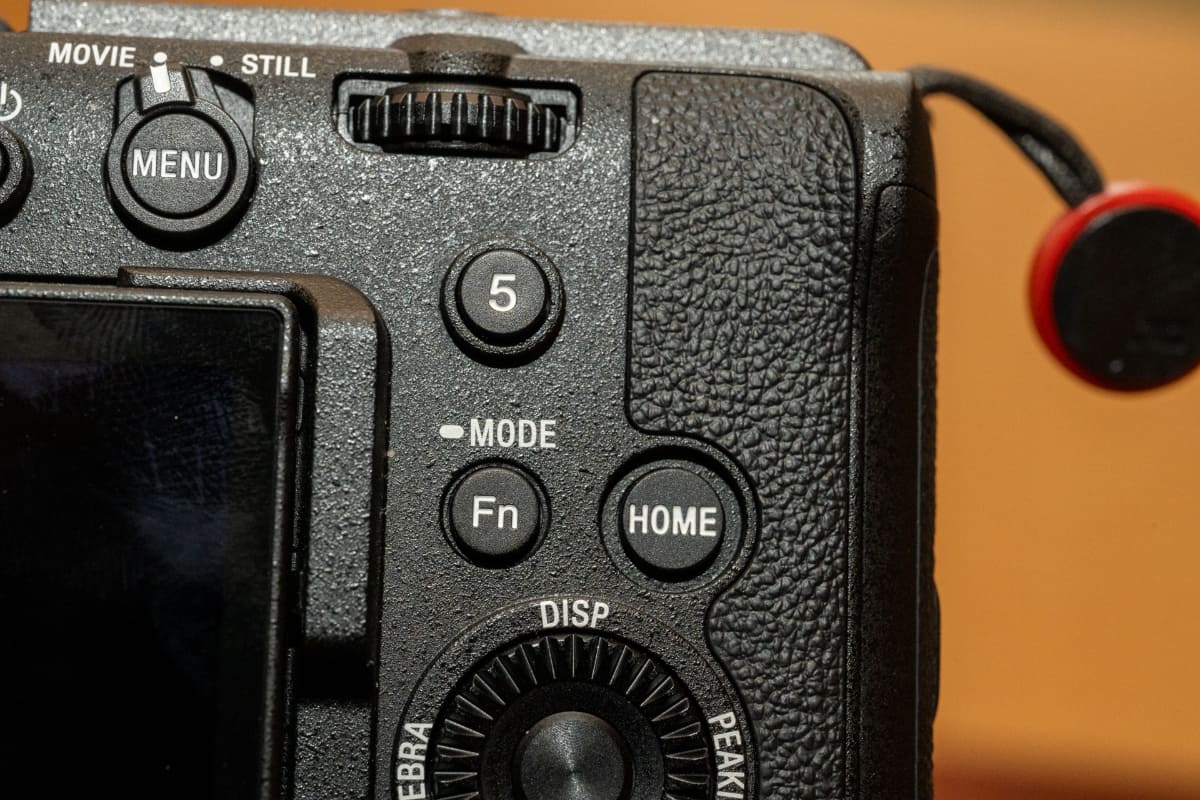 特徴的なホームボタン