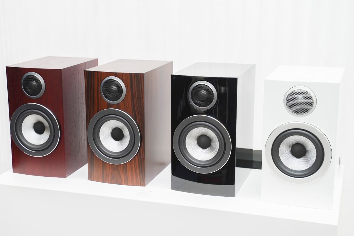 日本で特に人気があり、「707 Prestige Edition」のベースとなる「707 S3」