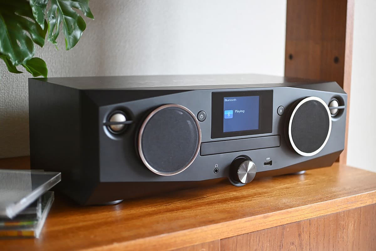 Bluetooth接続やCD、ラジオでサウンドをチェック