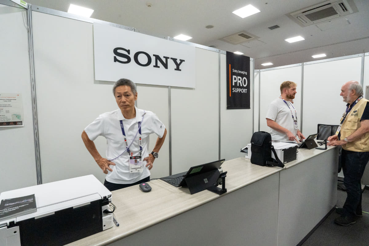 ソニーのカメラサポートブース。やはり開催前日が一番混むそう