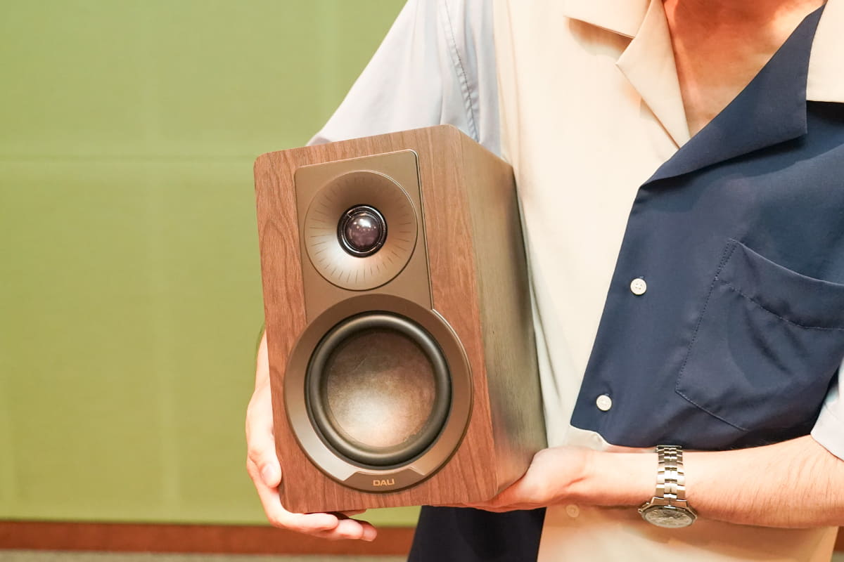 KUPIDを持ち上げたところ