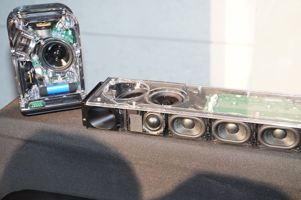 BAR 1300MK2の内部構造が見えるスケルトンモデル