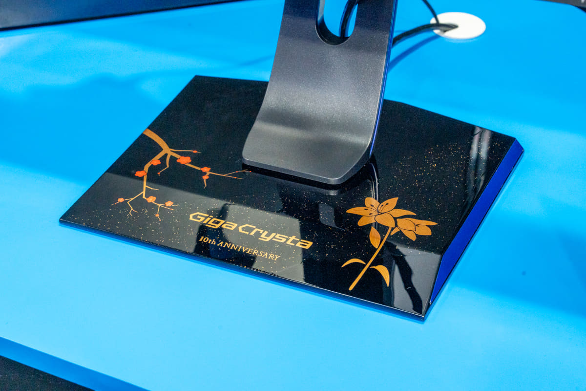 蒔絵のPCスタンドボード