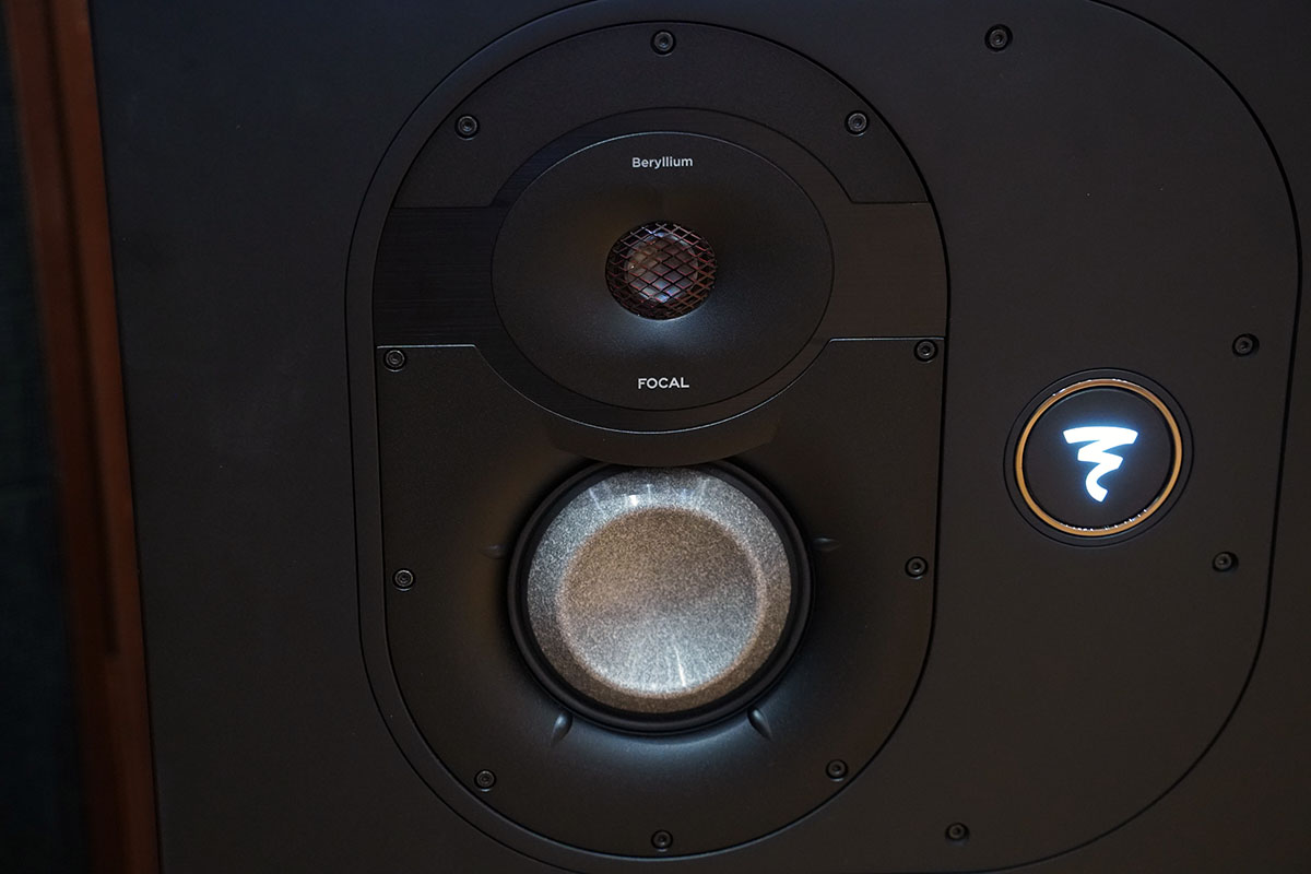 ツイーターの振動板素材はベリリウム