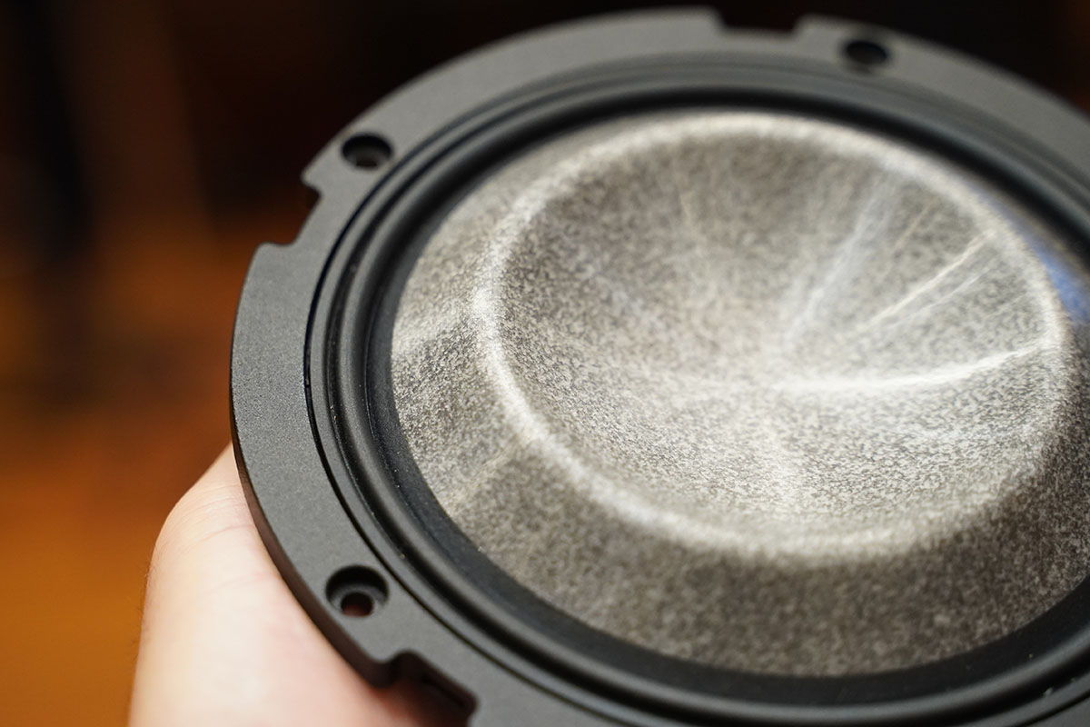 ミッドレンジドライバー