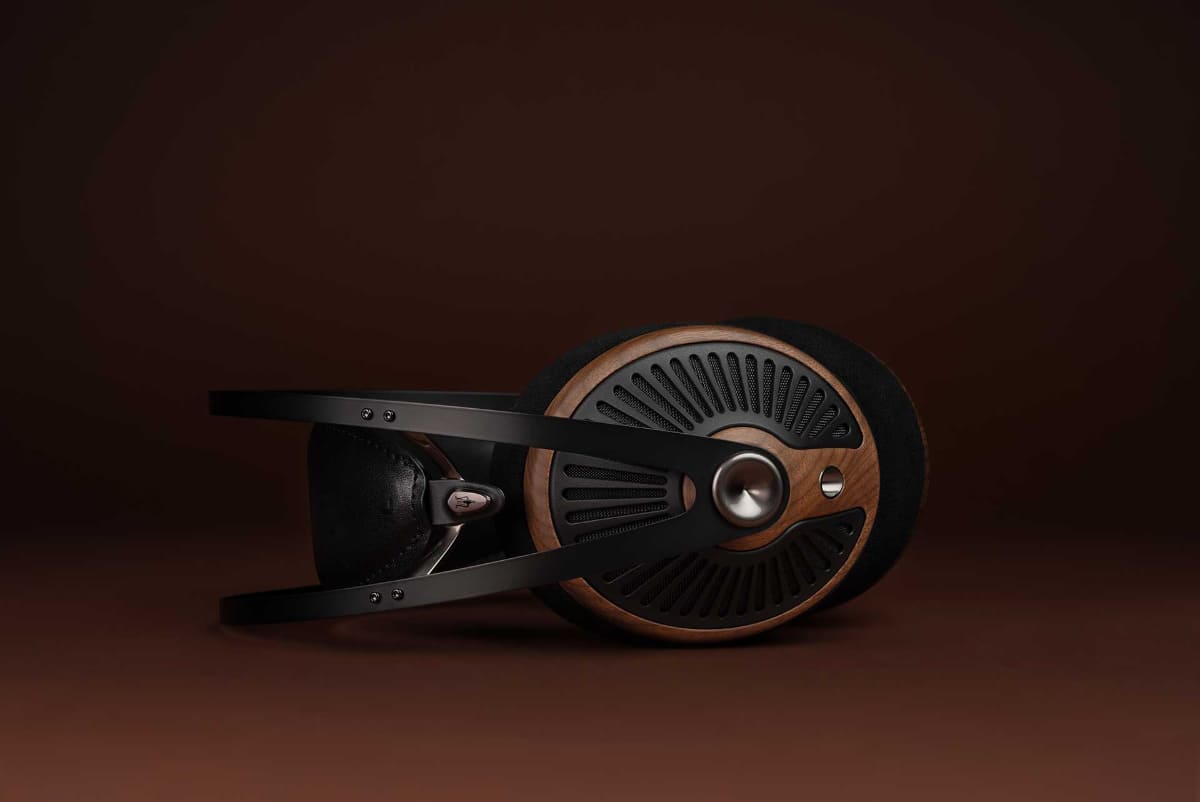 USB Type-C変換アダプターが付属する