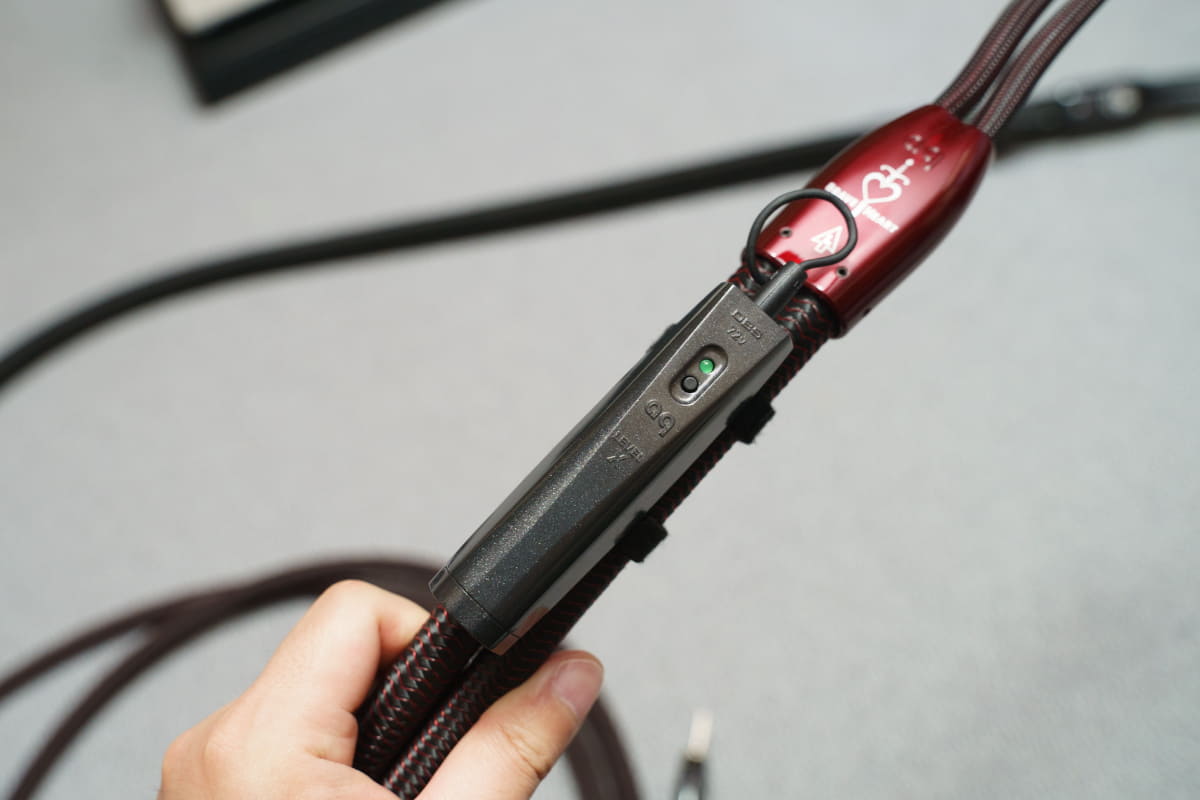 Brave Heartでも72V DBSが使われている。この黒いパーツの中に電池が入っている