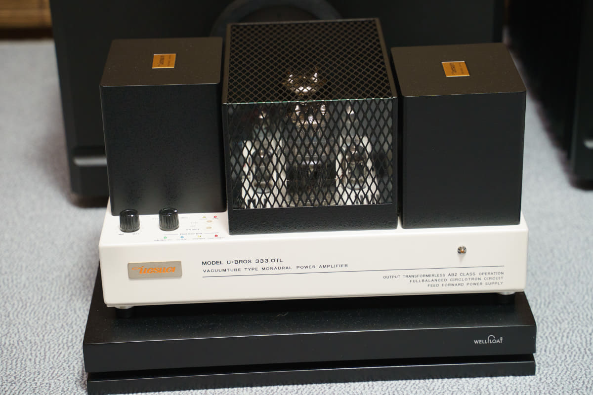新たに導入した上杉研究所のU･BROS-333OTLでも試聴した