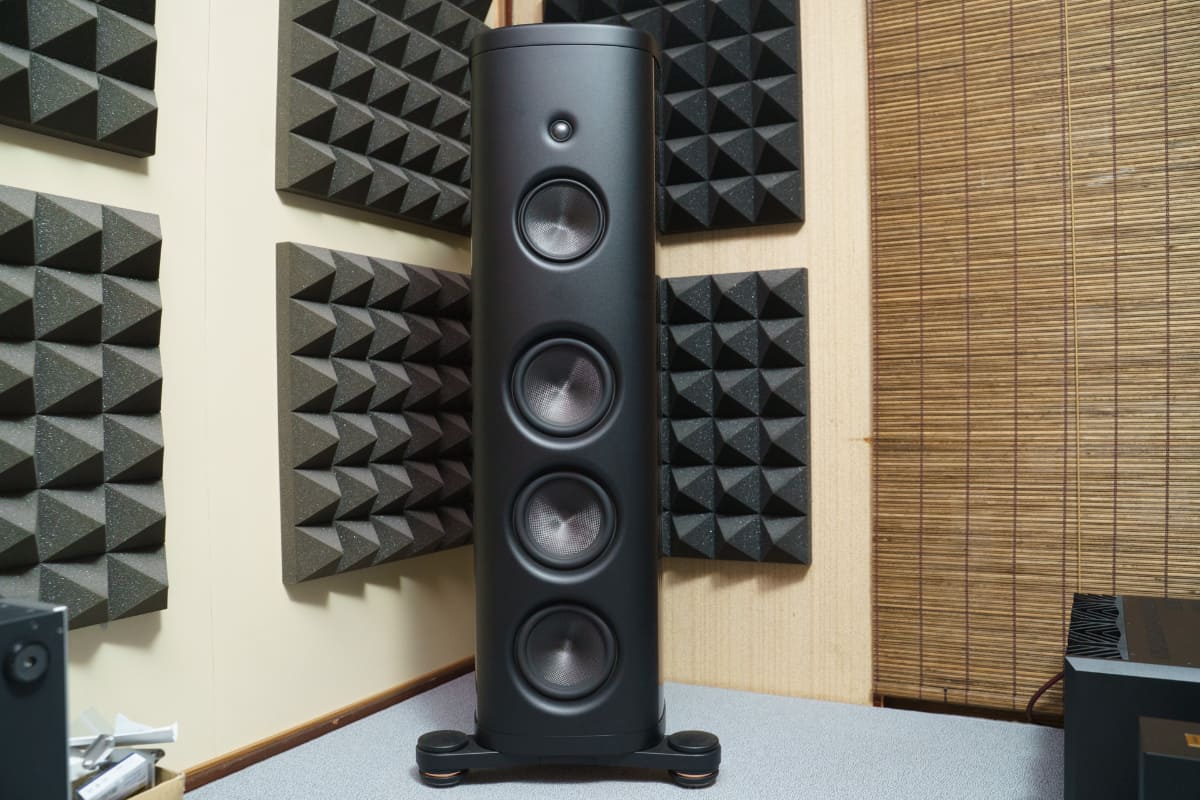 スピーカーはマジコ「M3」