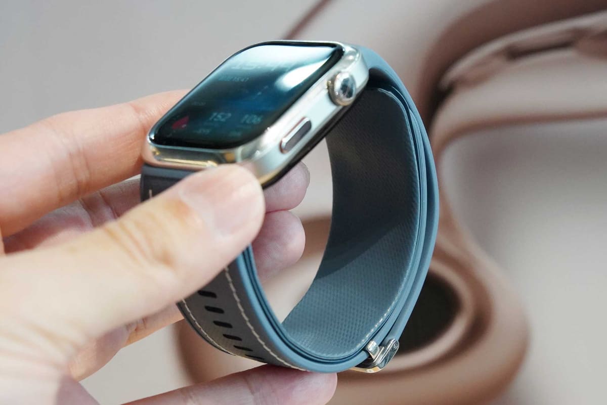 「HUAWEI WATCH D2 ウェアラブル血圧計」の新色・ブルー