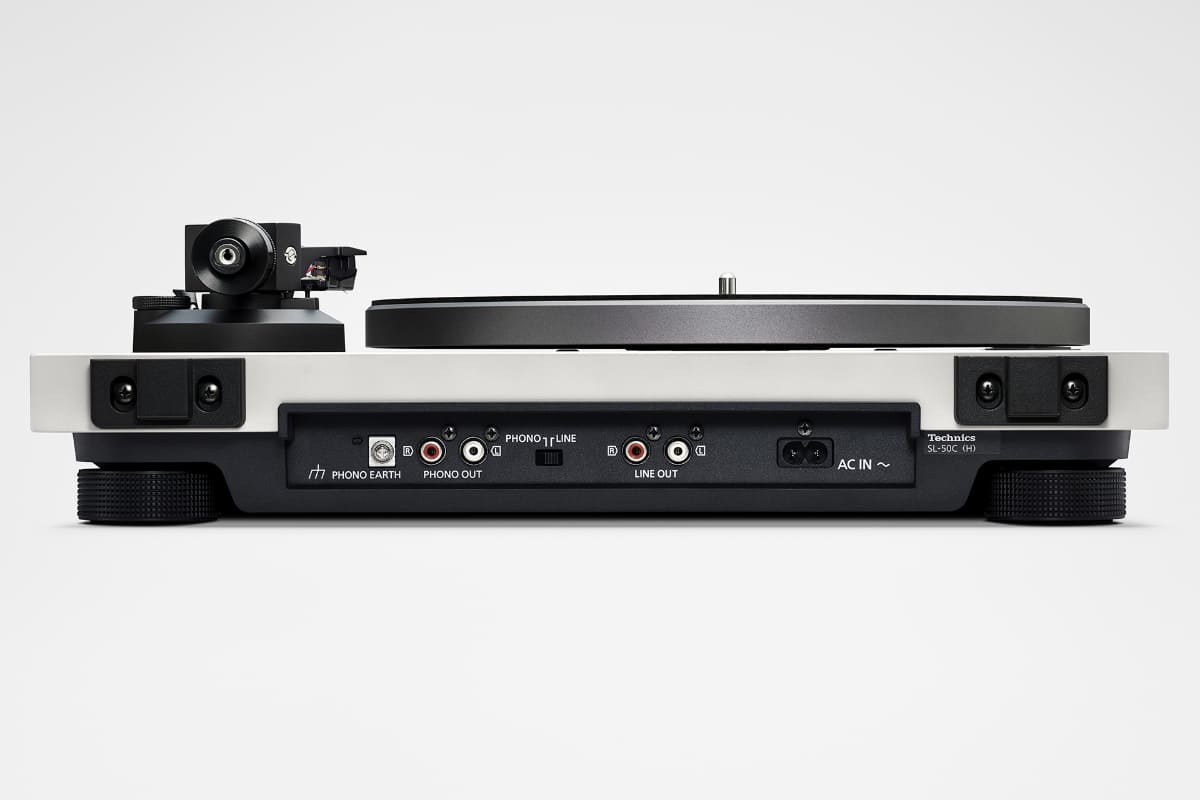 フォノイコライザーも内蔵