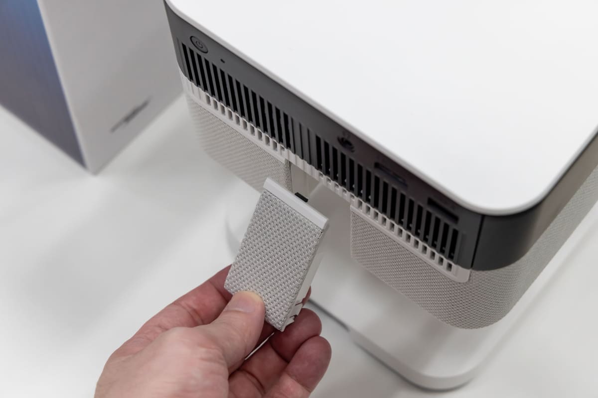 裏ブタを外せば……