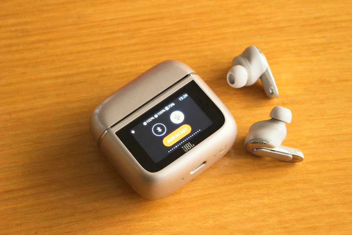 「JBL Tour Pro 3」(Latte)