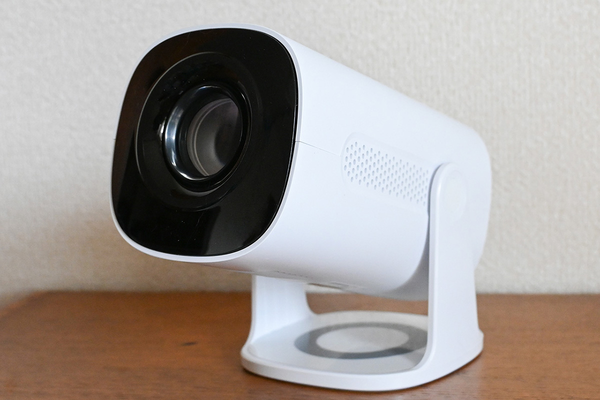 プロジェクター「NEP-K220MM」（9,990円/税込）