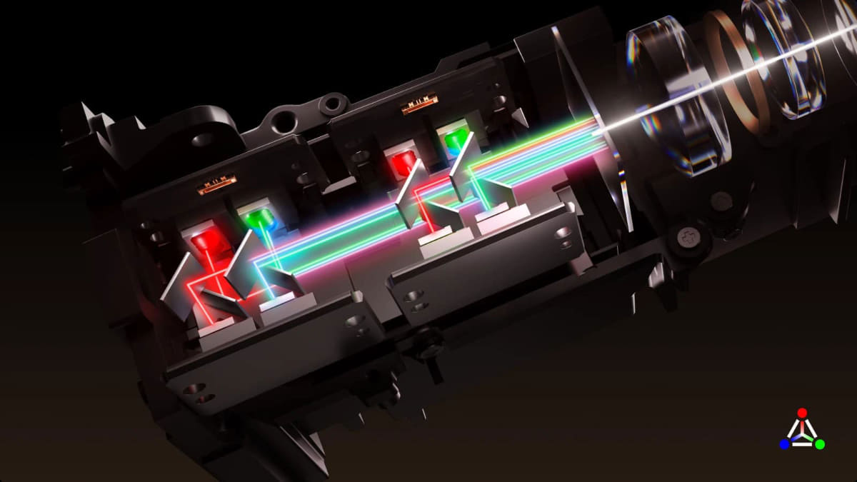 X-Master RGB 3色レーザーエンジン