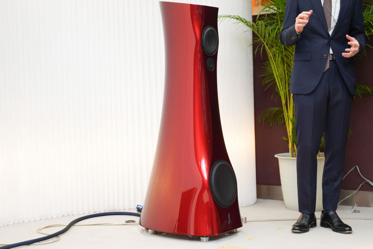 アーク・ジョイアのブースでは、Estelonから登場した新スピーカー「X Diamond MkII」に注目