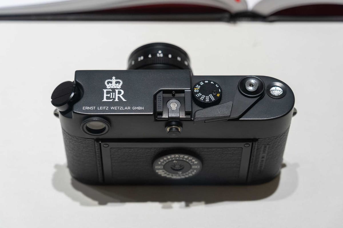 エリザベス女王のために製作された「ライカM6」プロトタイプ