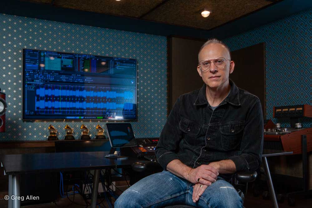 5度のグラミー賞受賞、14度のノミネート歴を持つ米Osiris Studioのマスタリングエンジニア・Michael Graves氏