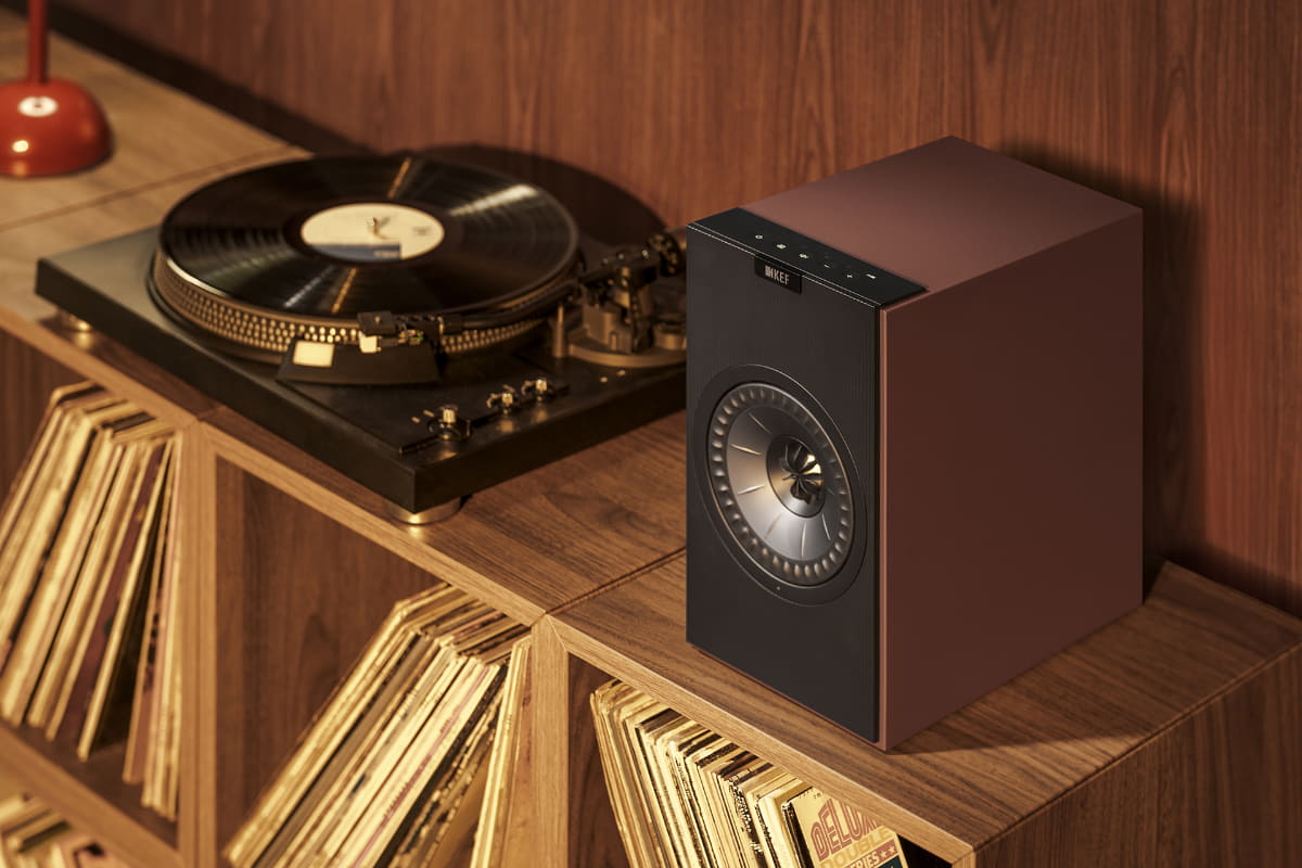 KEF Coda Wとアナログプレーヤーを組み合わせた使用イメージ