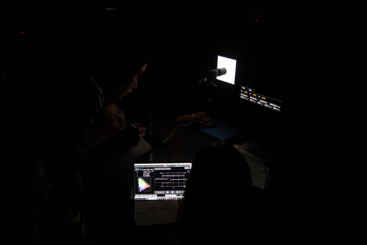 校正作業中の様子