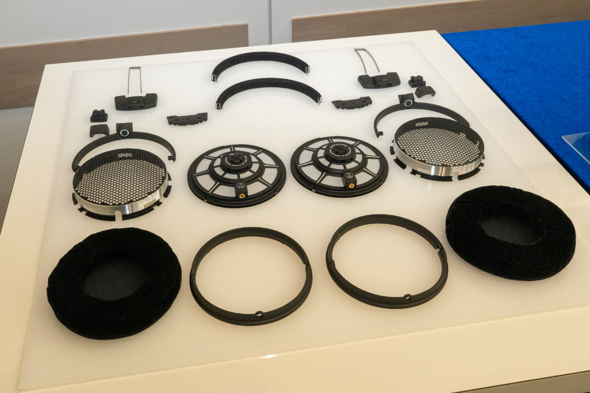 オーディオテクニカ「ATH-ADX7000」の分解展示