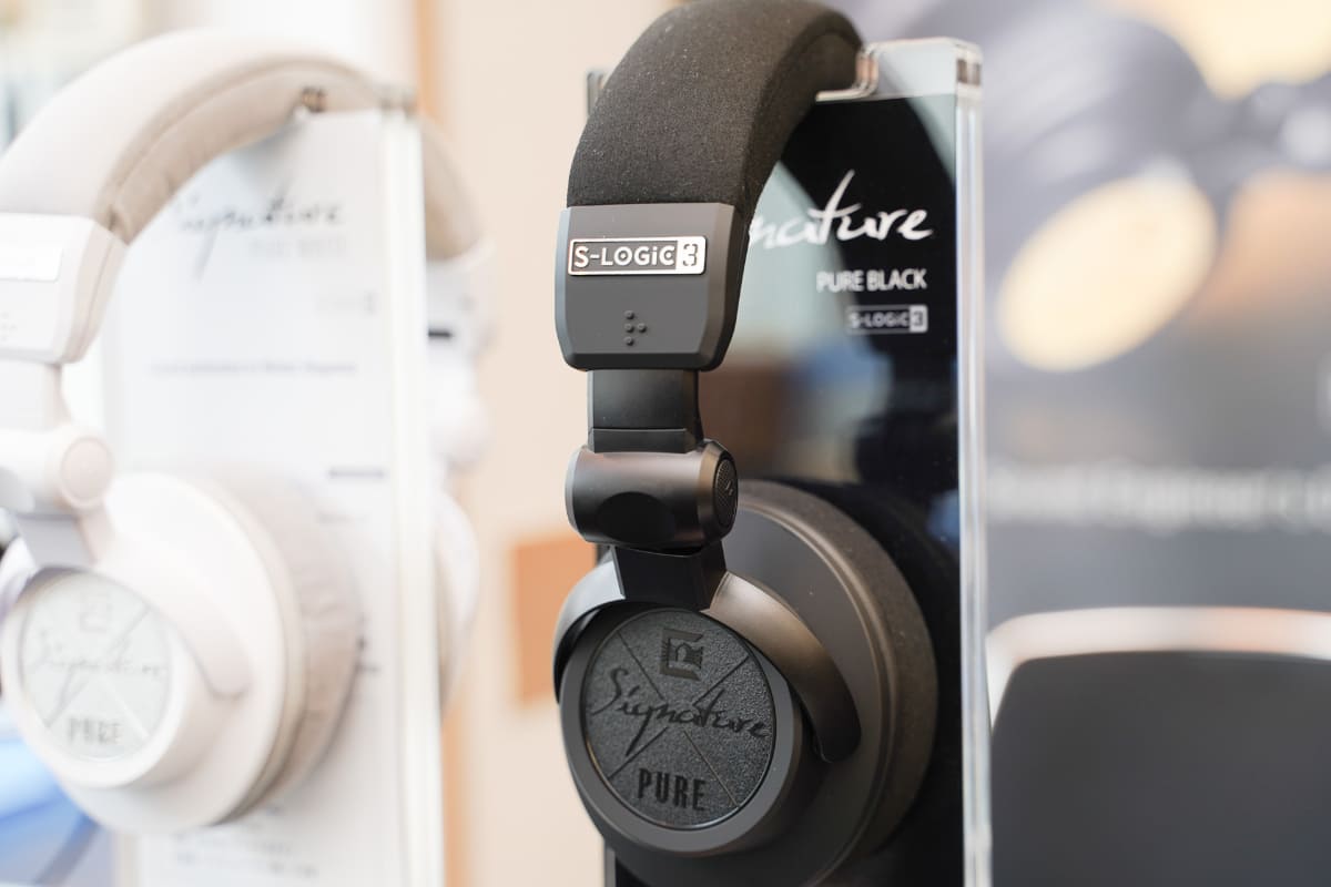 Signature PURE BLACK