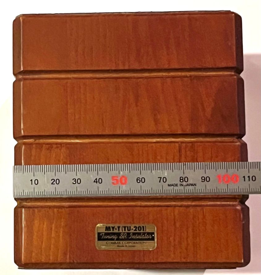 コンバックのインシュレーター「TU-201」