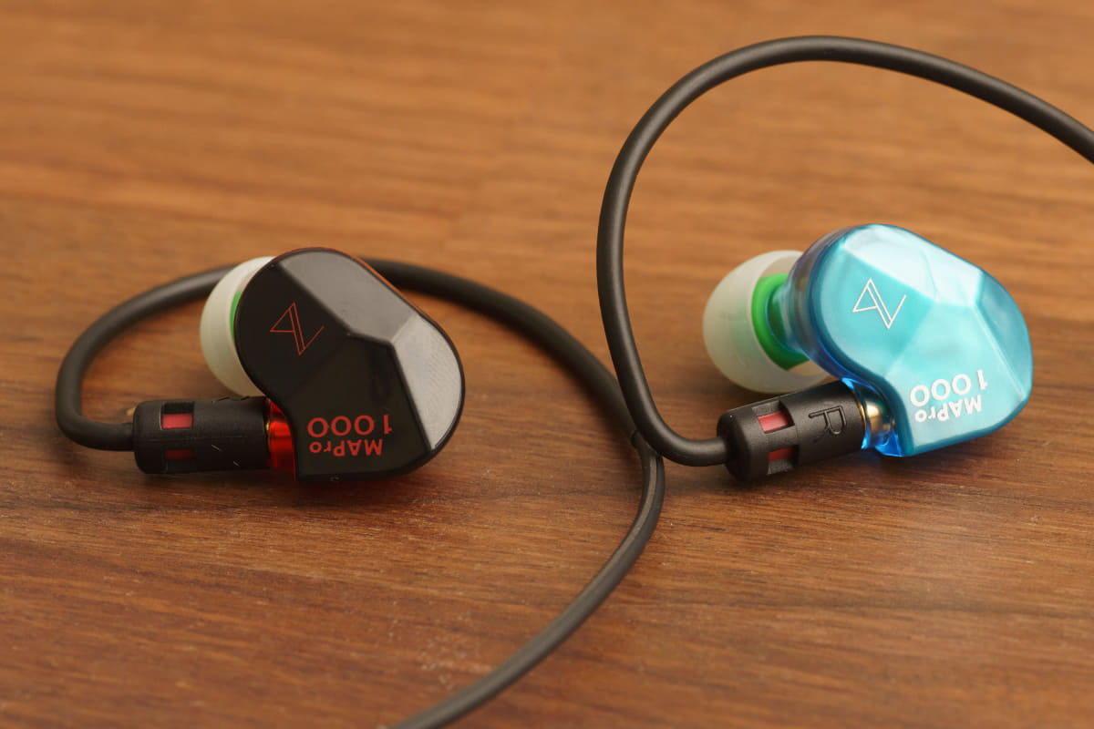 左からMAPro1000 Drop、MAPro1000 Drop