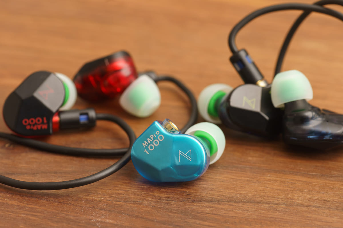 左からMAPro1000 Drop、MAPro1000 II Frost Mint、MAPro1000 II Shadow Crown