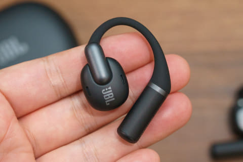 レビュー】ながら聴きでも“出過ぎるほどの低音”JBLの革命児「Sense Pro