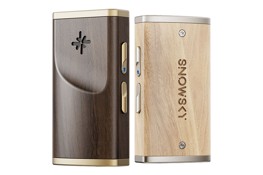 Snowsky MELODY。左からWalnut、Walnut
