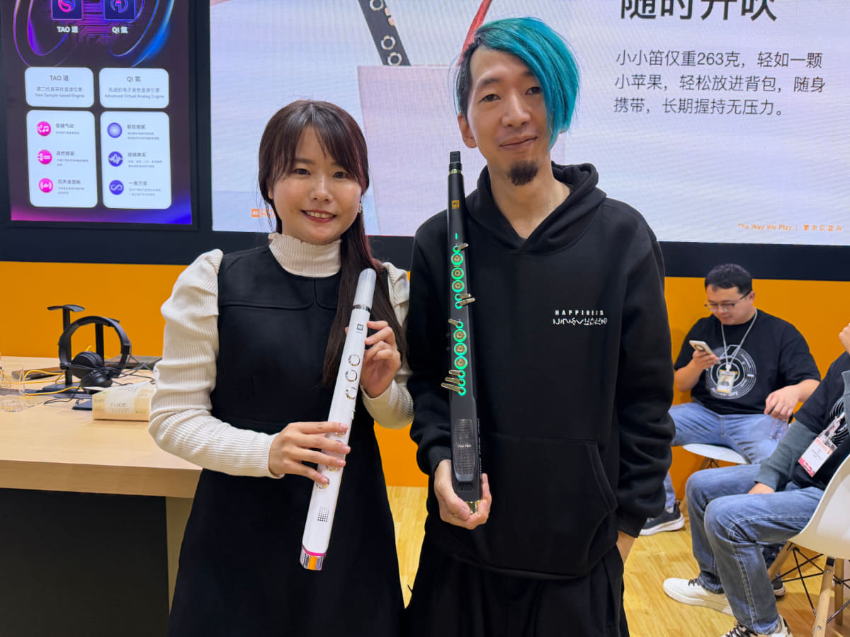 comariさん(写真左)とBANANA-suさん