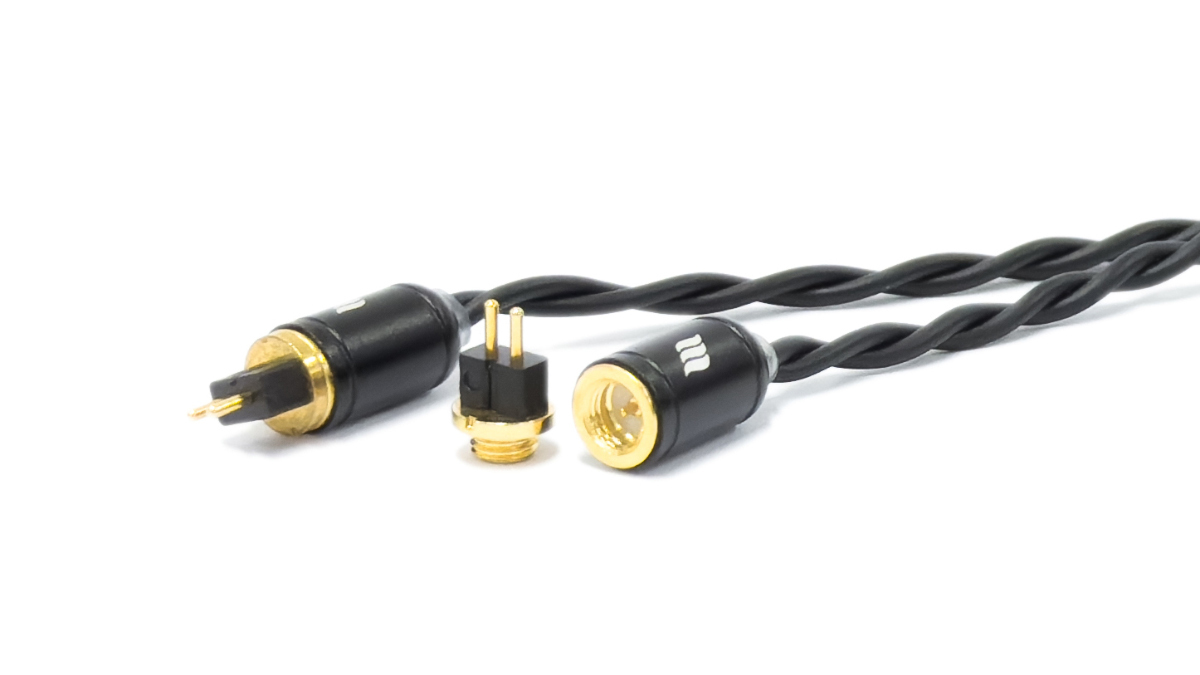 独自のConXでイヤフォン側端子を交換できる