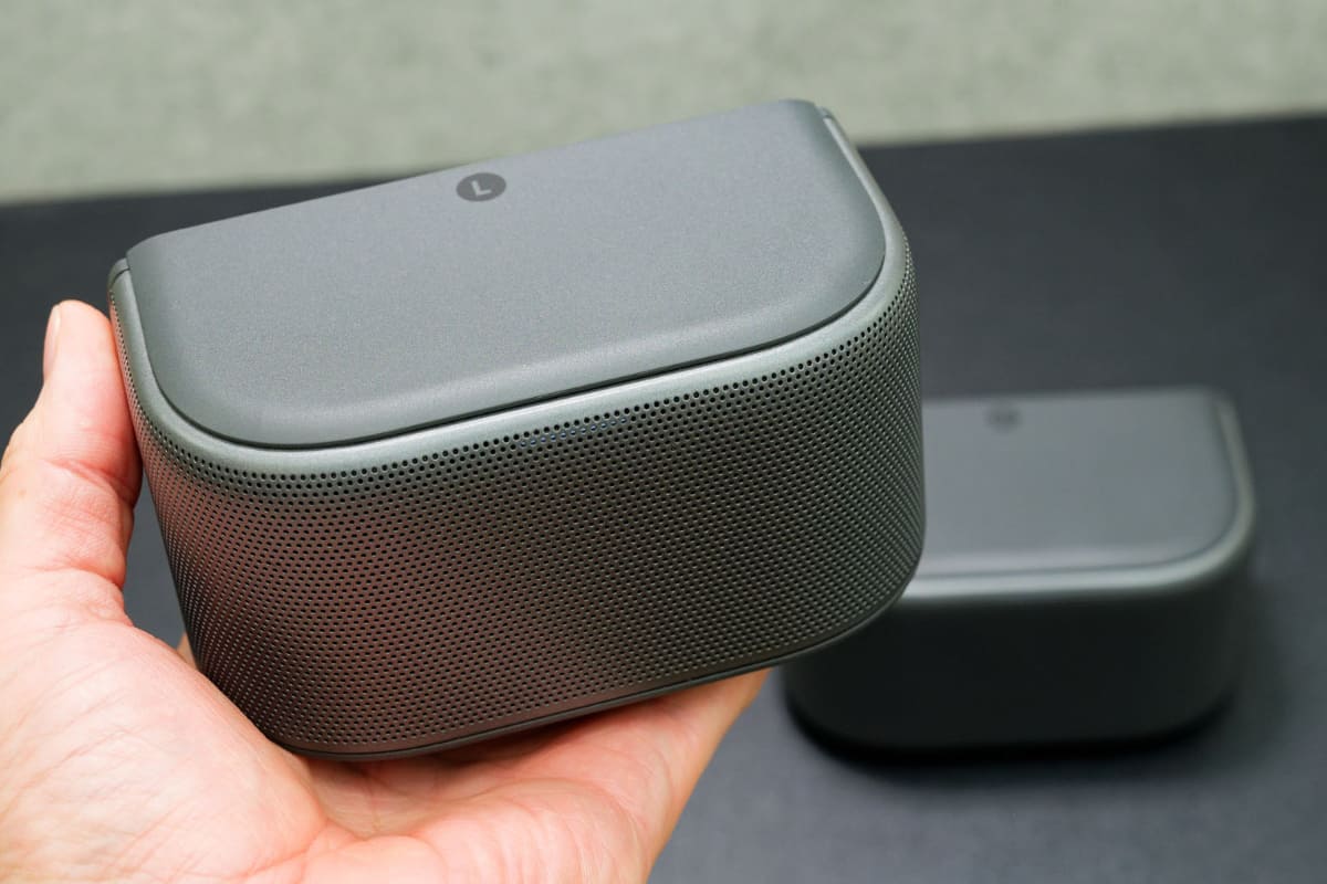 ハンディサイズのコンパクトなステレオスピーカー