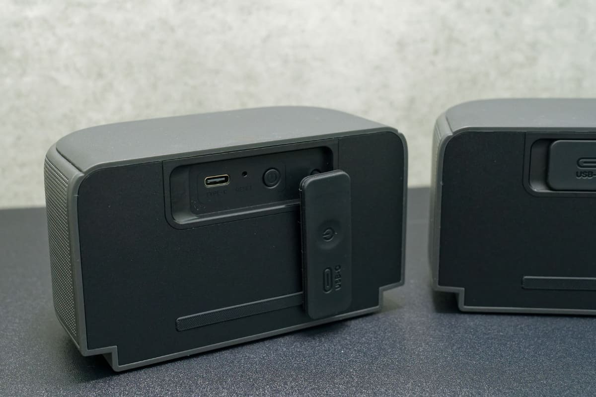 プロジェクター本体経由だけでなくType-Cポートでの直接充電も可能