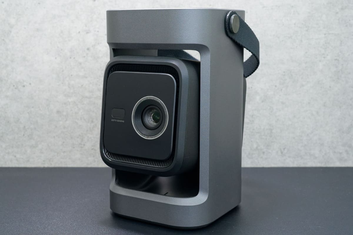 回転すると現れるレンズ