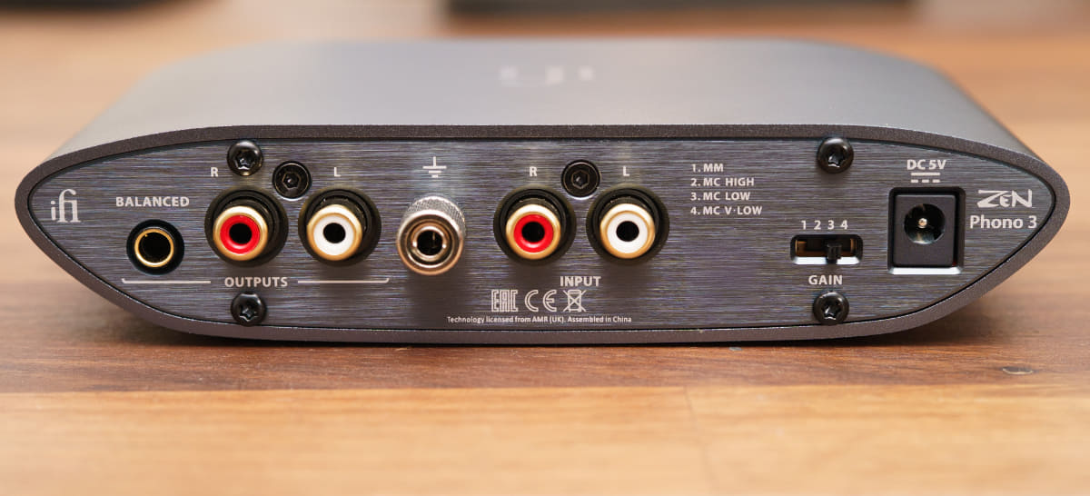 ZEN Phono 3の背面